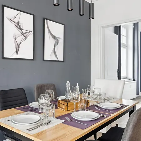 Appartamento Charysma - Juwel In Anthrazit, Elegant, Stilvoll, Parkplatz